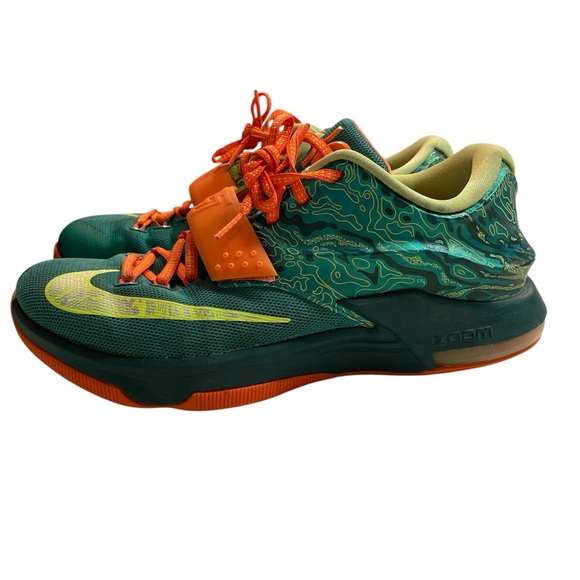 Nike KD VII Green and Orange Sneakers with Dynamic Design - Picture 4 of 14